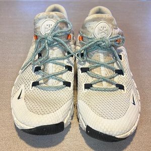 Nike metcon shoes